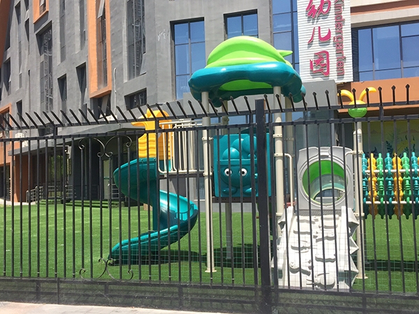 兒童遊樂場