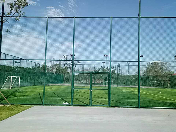 中青俱樂部足球場建設