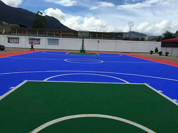 淄博部隊矽pU籃球場